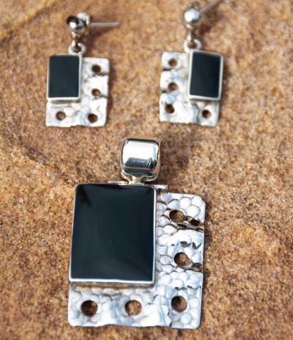 Silver And Black Square Set